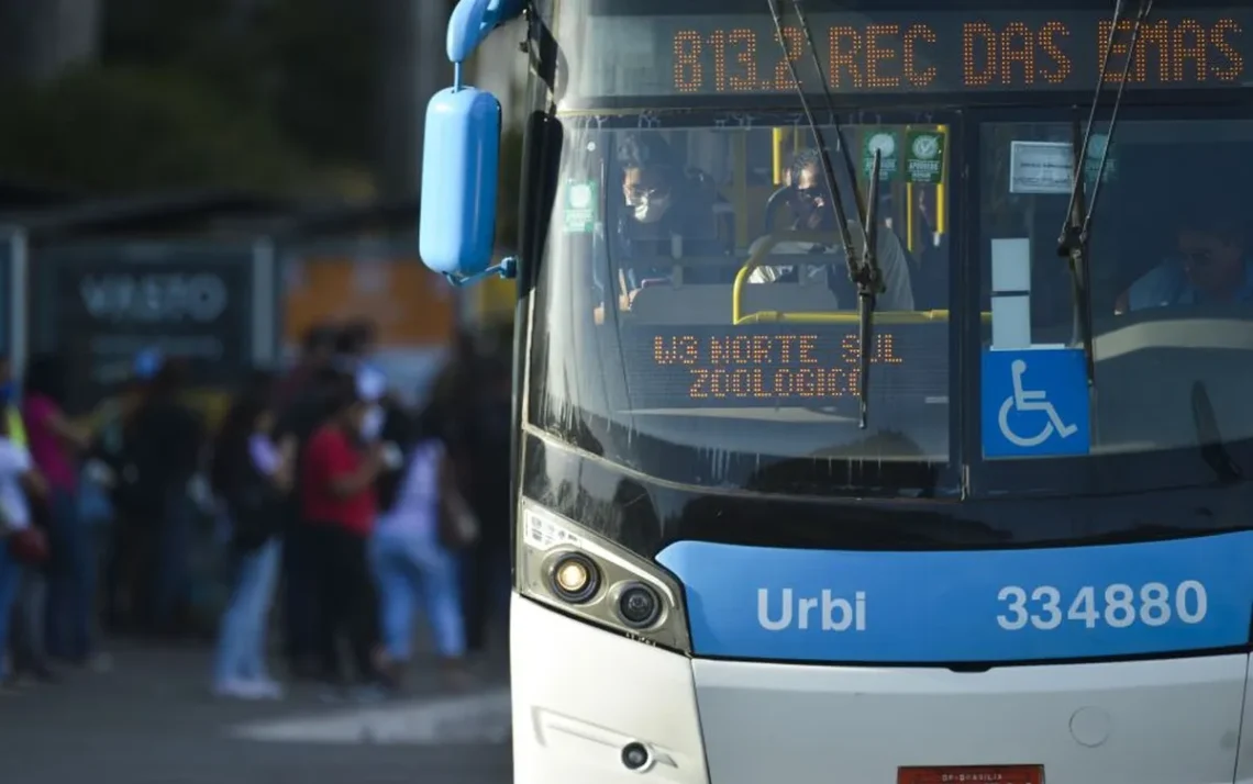 gratuito, estudantil, transporte escolar, benefício de transporte;