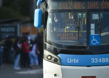 gratuito, estudantil, transporte escolar, benefício de transporte;