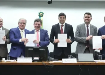 reforma-fiscal, mudanças, no-sistema, de-impostos, regulamentação, tributária;