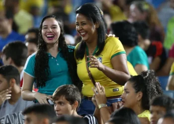 mulheres no esporte, futebol, feminino, criadoras;