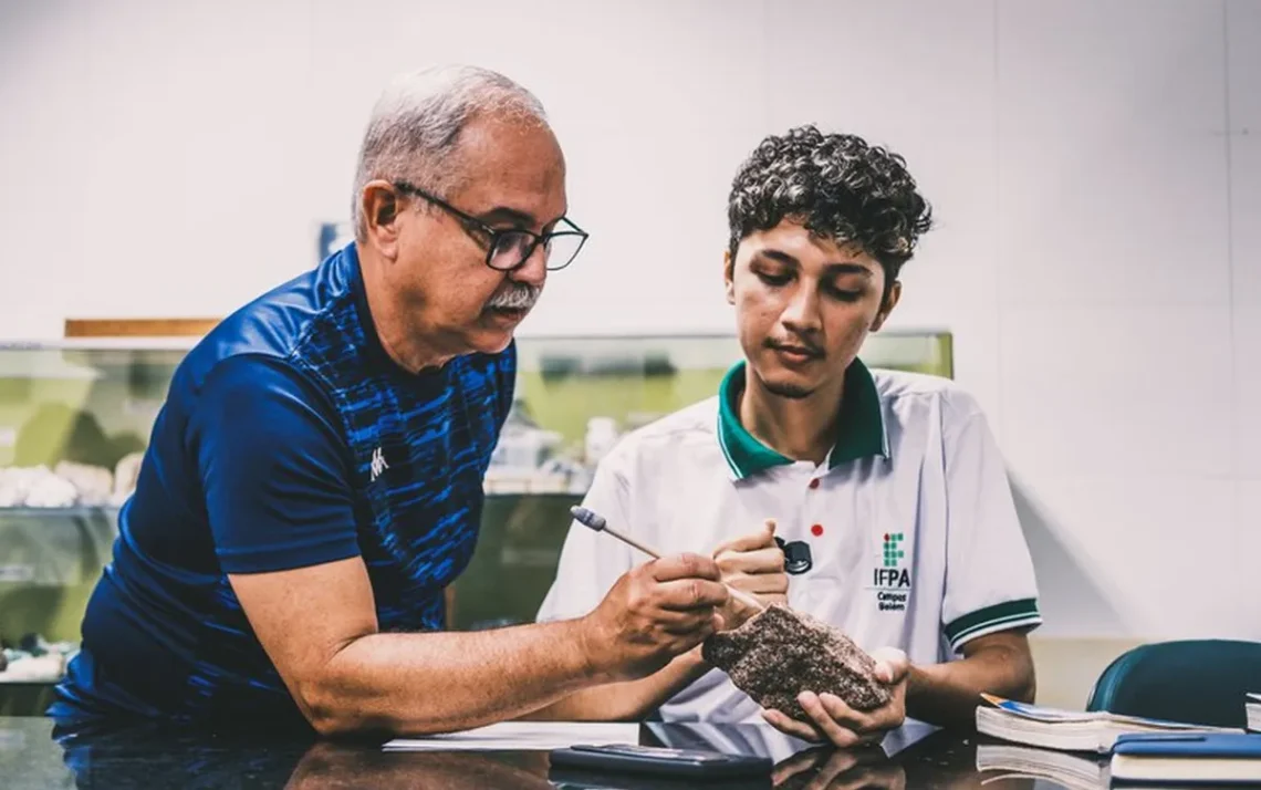 formação, treinamento, qualificação;