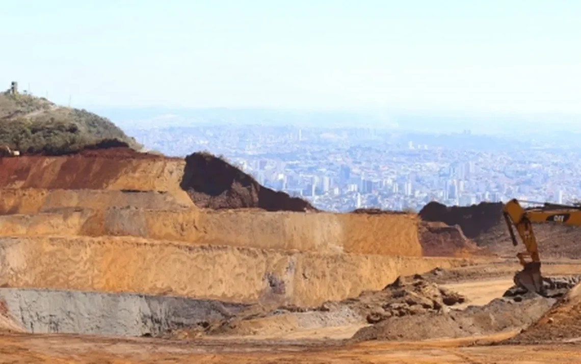 empresa, de mineração;