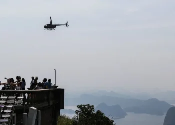 sobrevoos, panorâmicos, voos, turísticos;