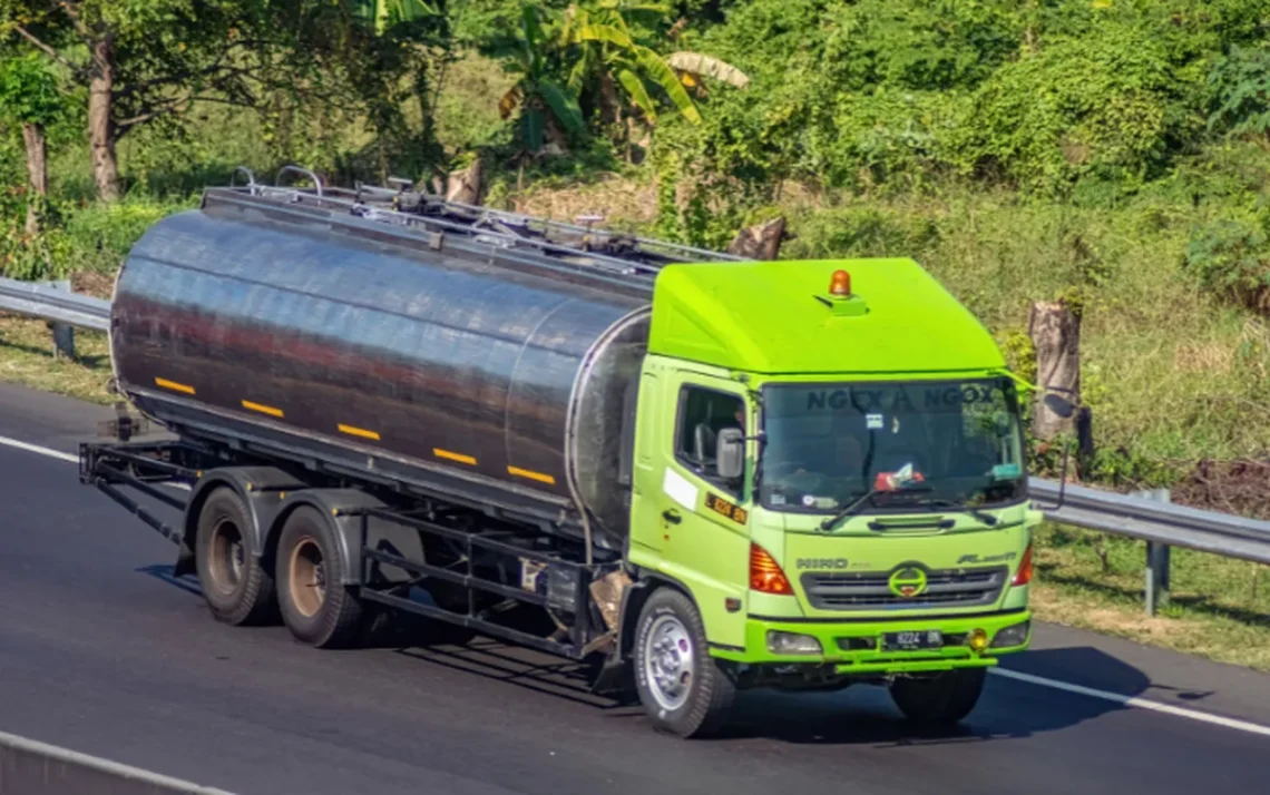 administração, gerenciamento, gestão de recursos;