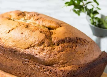 pão recheado, pão de frango, prato saboroso, receita de pão de batata recheado;