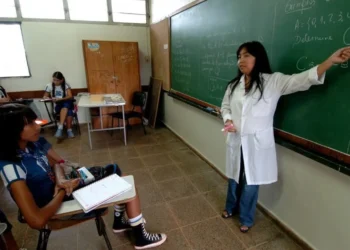 Ensino, Aprendizagem, Instrução;