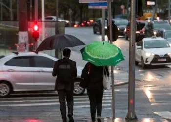 pancadas, de chuva, temporal, chuvas, isoladas, chuvas, na forma, de pancadas;