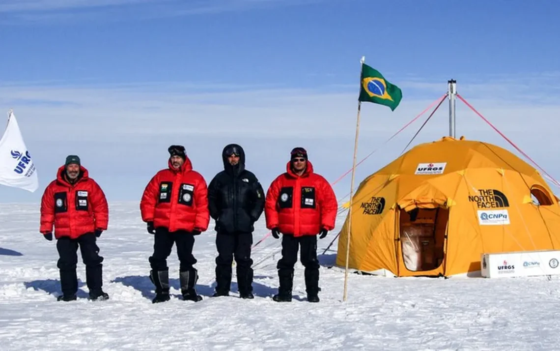 expedição, continente, brasileiros, instituições, mudanças, cientistas, países, instituições, ecossistema, alterações;