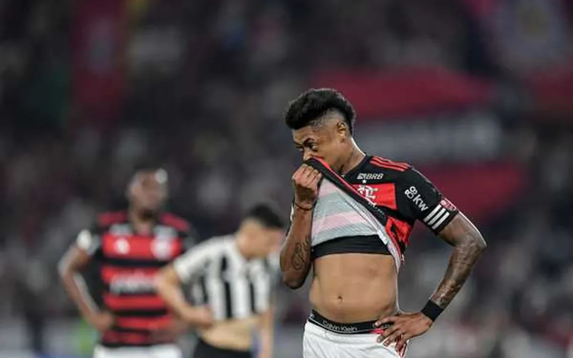 jogador, defesa, atacante, Flamengo;