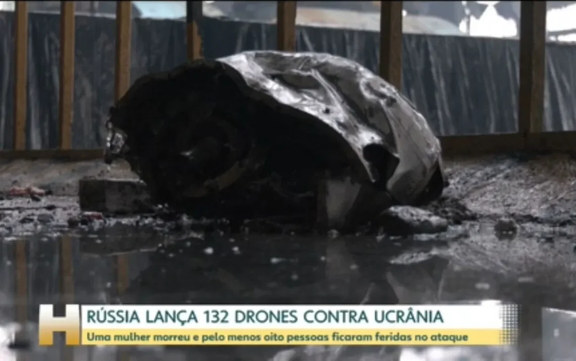 Rússia lança 132 drones contra a Ucrânia durante a madrugada Zelensky apresentou seu plano ao Parlamento ucraniano. — Foto: Getty Images via BBC - Todos os direitos: © G1 - Globo Mundo