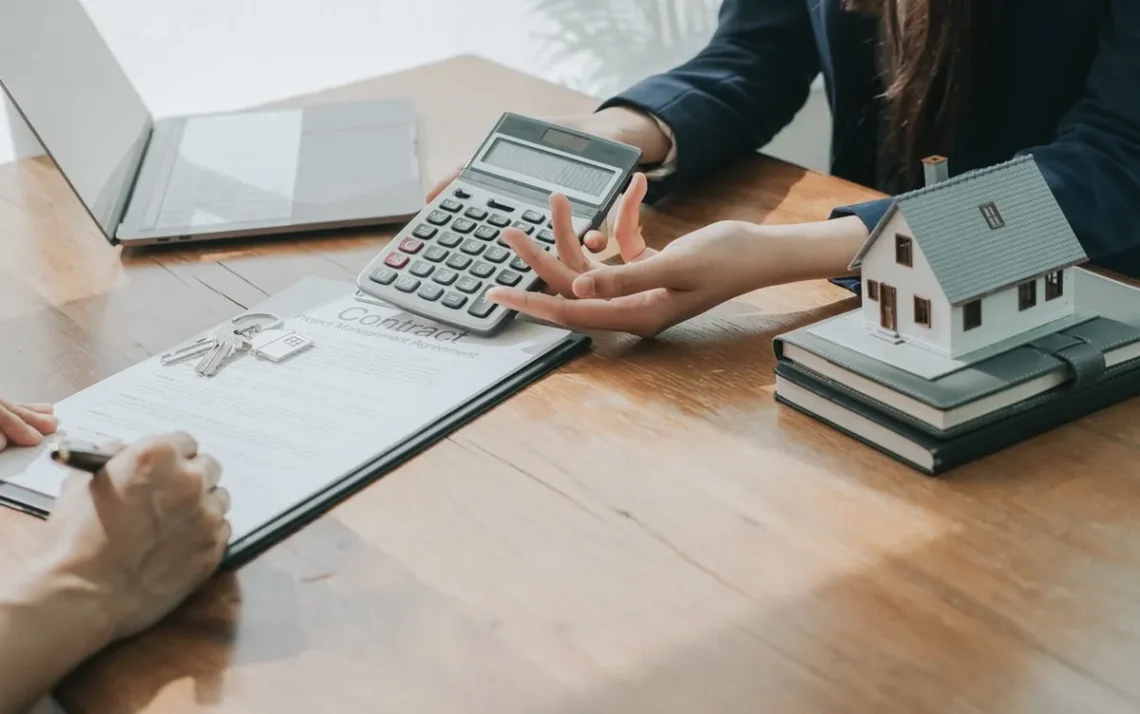 casa, própria, financiamento;