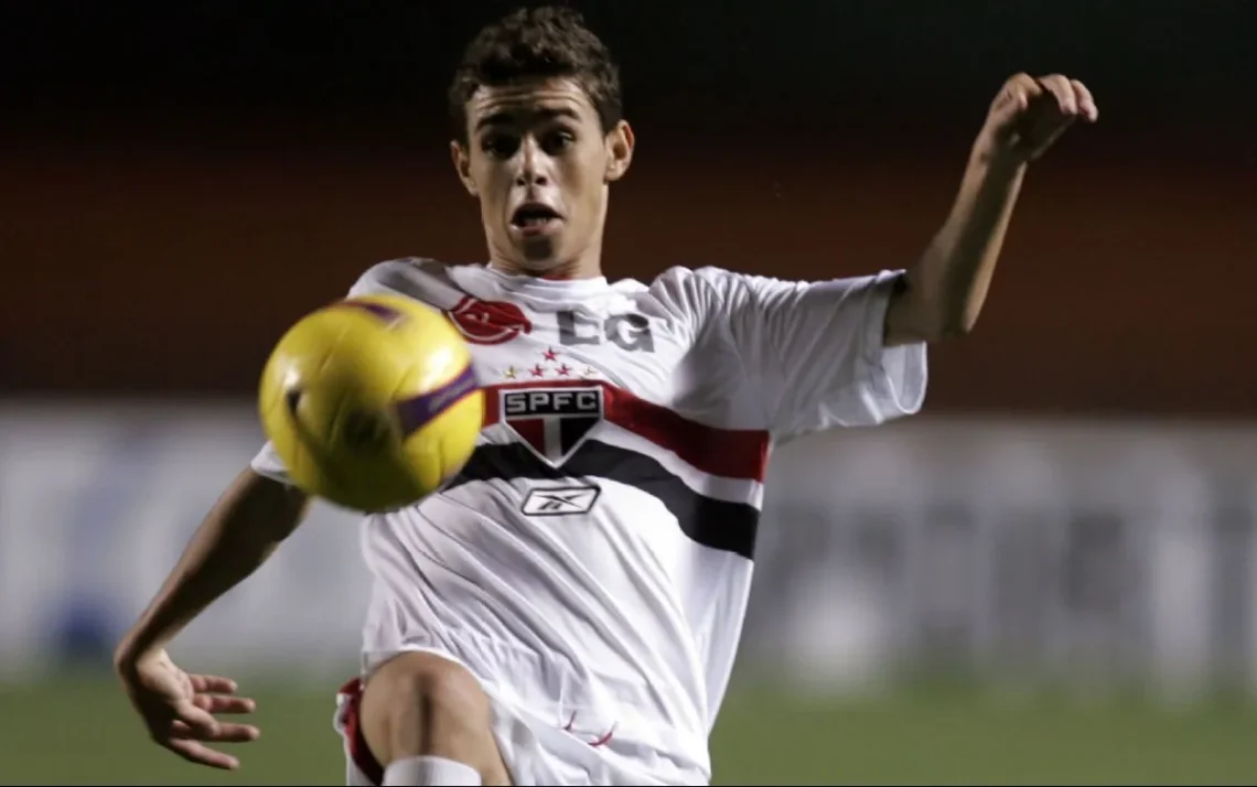 Primeira passagem de Oscar no São Paulo teve assistências, pênalti perdido e só um jogo como titular - Foto: @ ESPN - Todos os direitos: @ ESPN