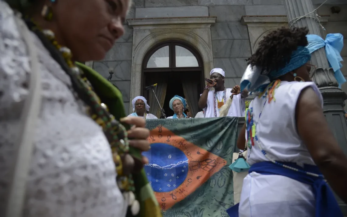 intolerância religiosa, discriminação, liberdade de crença;