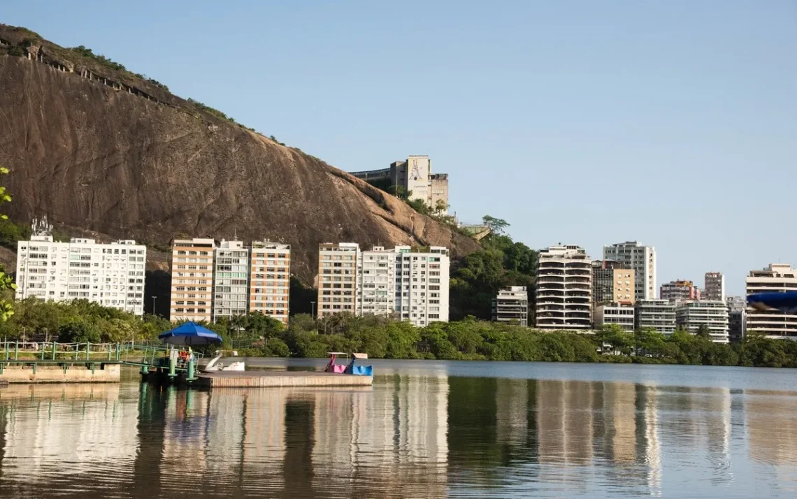 imposto predial, imposto municipal, imposto de transmissão;